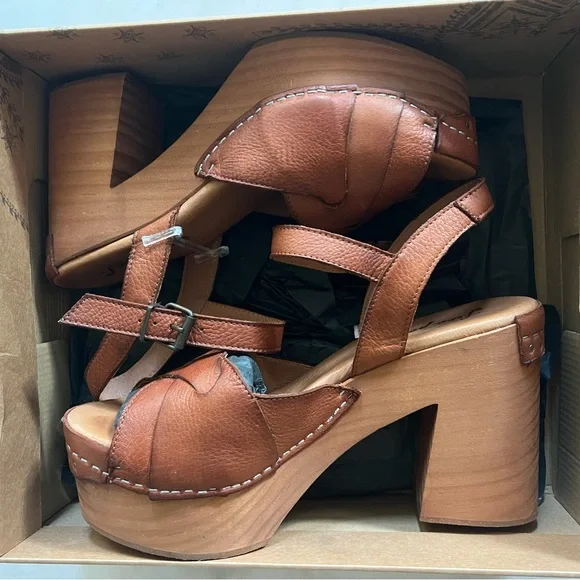 Free People Tan Leather Platform Sandals - Picture 6 of 8